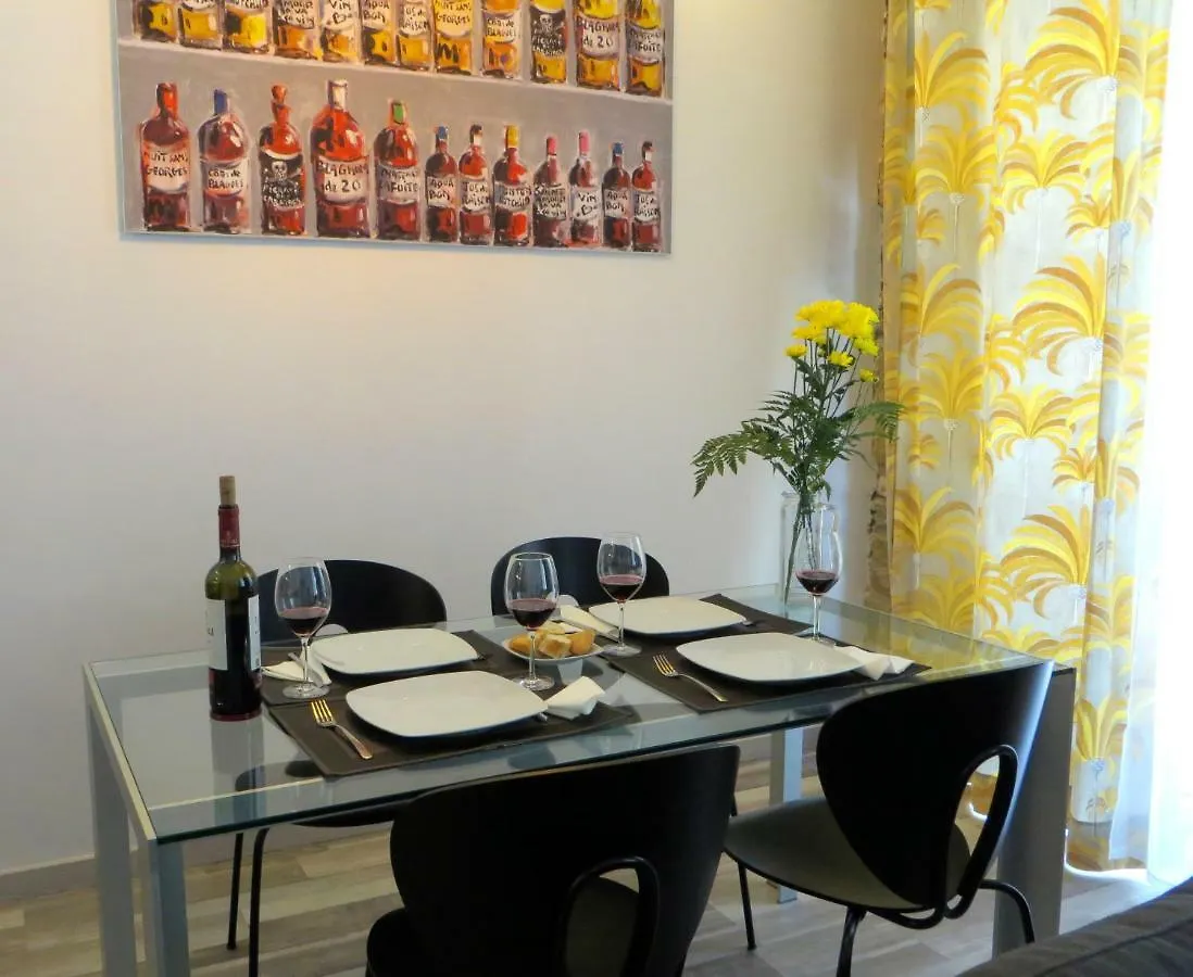 San Sebastian Very Nice Apartment 100M From La Kontxa Beach